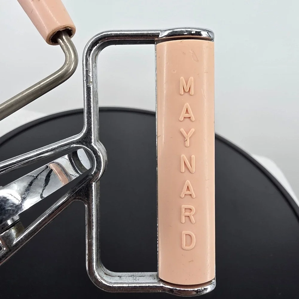 Vintage Maynard Hand Crank Egg Beater Stainless Steel Pink Handles Retro Kitchen